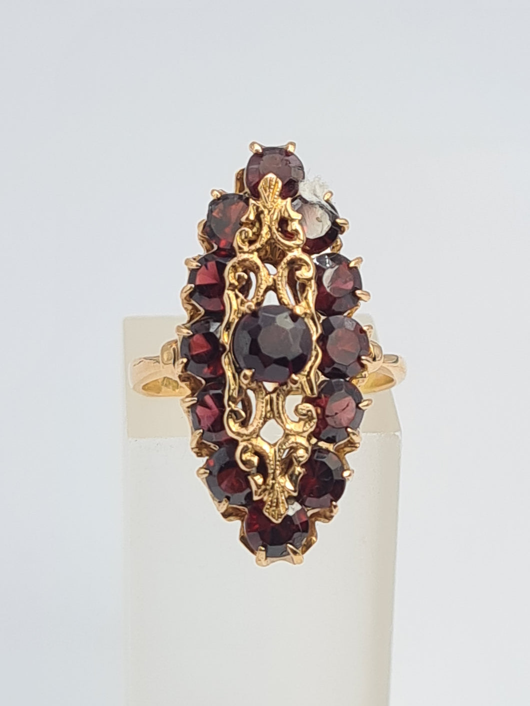 A7643: Antique: Art Deco 18ct Gold 13 Garnets Geometric Statement Ring- rich red hues