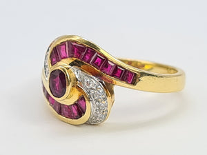 A7648: Vintage: Striking 18ct Gold Ruby Baguette Cut Diamonds Cocktail Ring- Mesmeric sparkle