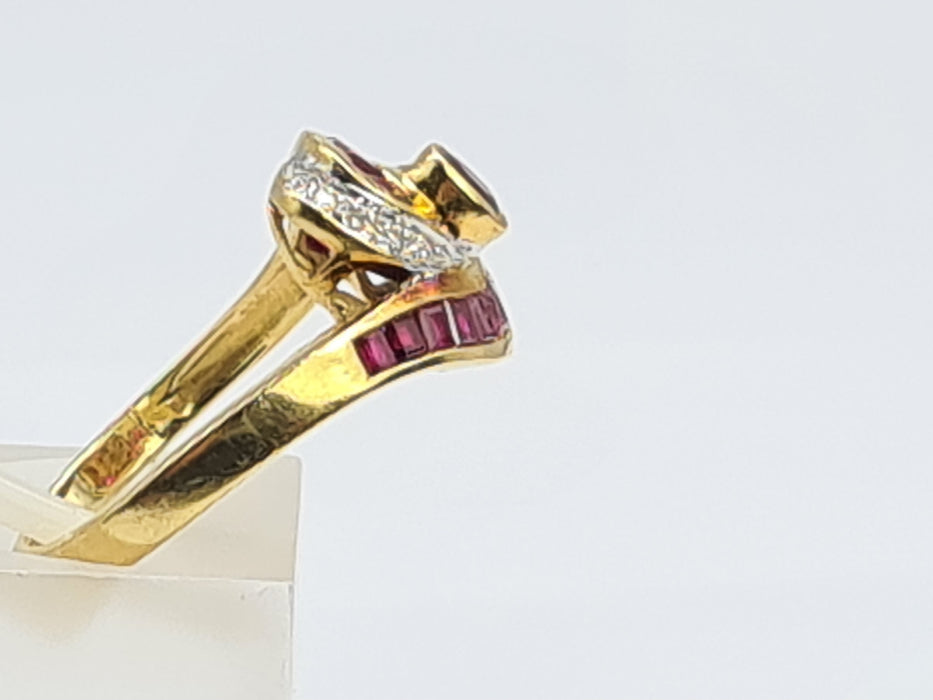 6215 Vintage: Striking 18ct Gold Ruby Baguette Cut Natural  Diamonds Cocktail Ring