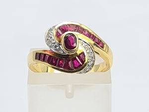 A7648: Vintage: Striking 18ct Gold Ruby Baguette Cut Diamonds Cocktail Ring- Mesmeric sparkle