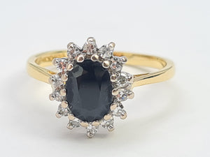 A7656: Vintage; 18ct Gold French Blue Sapphire 14 Diamonds Cluster Ring-neat, petite, sparkly