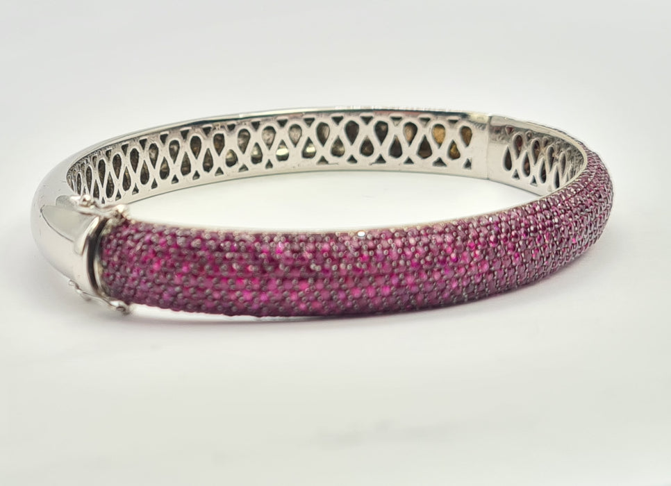 7658: Starlight Ruby White Gold Bangle by Niquesa London - 7.1ct Rubies
