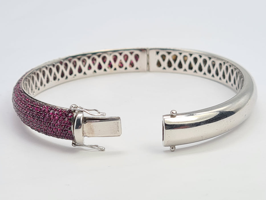 7658: Starlight Ruby White Gold Bangle by Niquesa London - 7.1ct Rubies