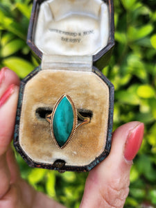 A7574:Vintage: (1969) 9ct Gold Green Marquise Malachite Ring- Hallmarked in London in 1969- FAB