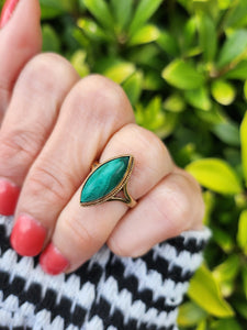 A7574:Vintage: (1969) 9ct Gold Green Marquise Malachite Ring- Hallmarked in London in 1969- FAB