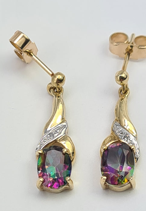 6200: Vintage: 9ct Gold Caribbean Topaz Diamonds Drop/Dangle Stud Earrings