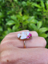 Load image into Gallery viewer, 7628: Vintage/Antique: (1940&#39;s) 18ct Gold Japanese Toshikane Porcelain Ring- Rare
