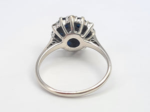 7631:Vintage Exceptional; 18ct White Gold French Blue Sapphires 7 Diamonds Flower Head Ring- beautiful sparkling symmetry