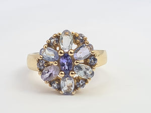 7667: Vintage & Rare 9ct Gold Mixed Blue Tanzanites Flower Head Ring- exquisite, statement