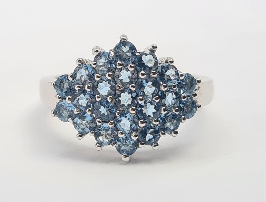 6105: Vintage & Rare: 9ct White Gold 23 Blue Aquamarines geometric Set Cocktail Ring