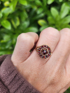 A7547:Vintage: (1976) 9ct Gold Garnets Geometric Set Cluster Ring- FAB at 48