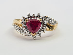 A7726: Vintage: 9ct Gold Heart Cut Ruby Diamonds Dress Ring- cute, sparkly, lovely combination