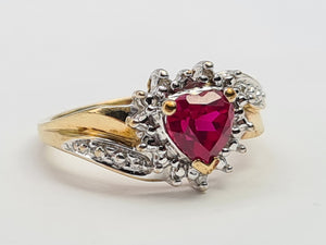 A7726: Vintage: 9ct Gold Heart Cut Ruby Diamonds Dress Ring- cute, sparkly, lovely combination