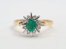 Load image into Gallery viewer, A7701: Vintage: petite, Vivid 18ct Gold Emerald 8 Diamonds &quot;Starburst&quot; Ring- lovely example of a timeless classic
