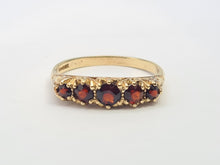 Cargar imagen en el visor de la galería, 7752: Vintage; 9ct Gold 5 Rich Red Garnets Stacker/Dress Ring
