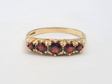 Cargar imagen en el visor de la galería, 7752: Vintage; 9ct Gold 5 Rich Red Garnets Stacker/Dress Ring
