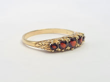 Cargar imagen en el visor de la galería, 7752: Vintage; 9ct Gold 5 Rich Red Garnets Stacker/Dress Ring
