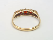 Cargar imagen en el visor de la galería, 7752: Vintage; 9ct Gold 5 Rich Red Garnets Stacker/Dress Ring
