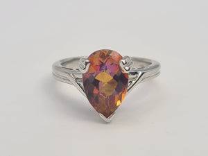 A7665: Vintage: 9ct White Gold Large Pear Cut Mystic Topaz Solitaire- wonderful array of colours