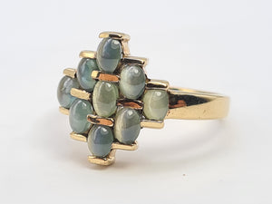 A7761: Vintage: 9ct Gold 9 Chrysoberyl Cats Eyes Geometric Set Ring- a rare find