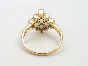 A7761: Vintage: 9ct Gold 9 Chrysoberyl Cats Eyes Geometric Set Ring- a rare find