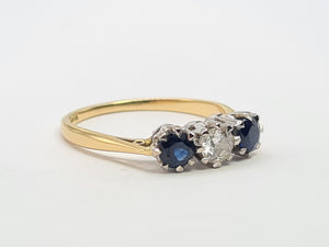 9051: Vintage: 18ct Gold Platinum French Blue Sapphires Round Full Cut Diamond Ring- elegant, exquisite, sparkling