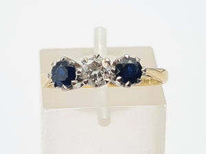 9051: Vintage: 18ct Gold Platinum French Blue Sapphires Round Full Cut Diamond Ring- elegant, exquisite, sparkling