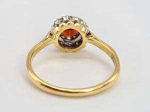 A8015: Vintage (1962) 18ct Gold Almandine Garnet 12 Round Cut Diamonds Daisy Ring- 62 years old and looking great