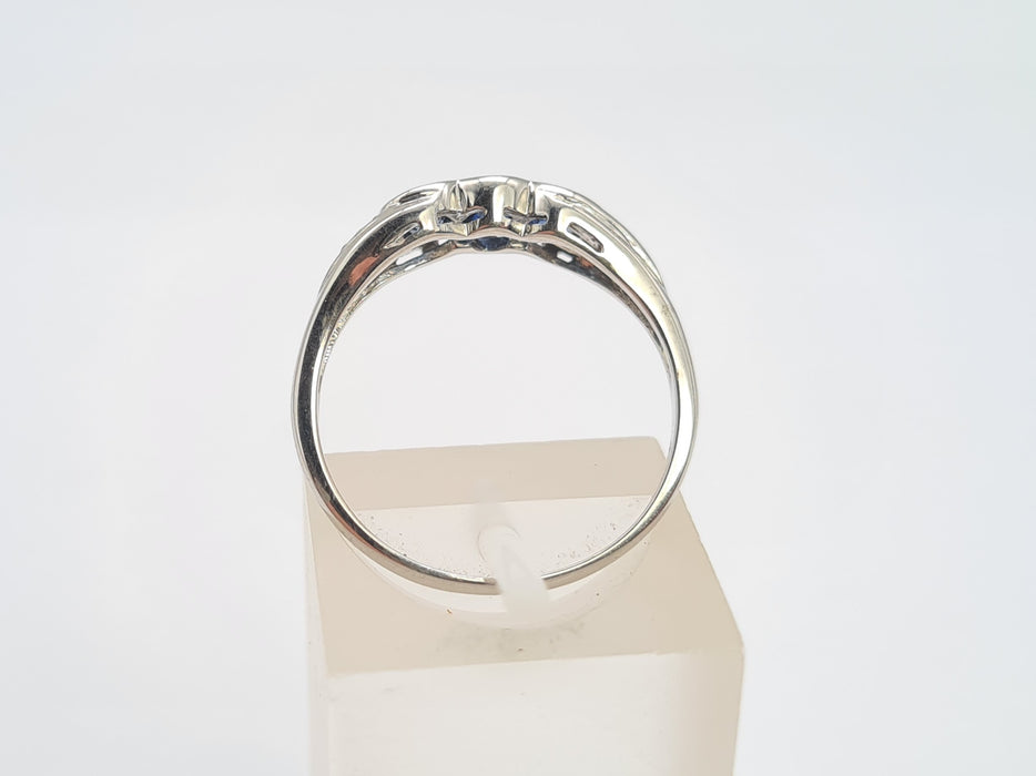 6123: Vintage 18ct White Gold French Bue Sapphires Diamonds Stacker/Dress Ring