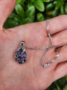 A7600 Vintage: Large 9ct White Gold Iolite & Topaz Pendant with necklace- lovely combination