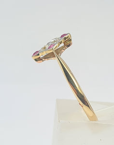 6220 Vintage: 9ct Gold Platinum Set Rubies Diamonds Geometric Set Ring
