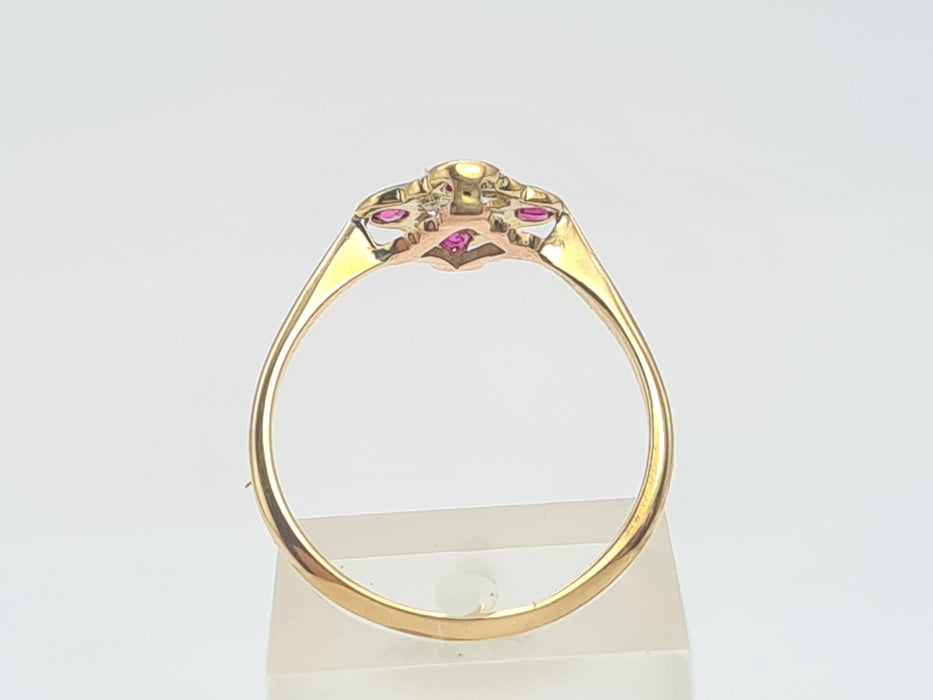 6220 Vintage: 9ct Gold Platinum Set Rubies Diamonds Geometric Set Ring