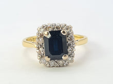 Cargar imagen en el visor de la galería, 9065: Vintage: 18ct Gold Blue Sapphire (2ct) Diamonds Art Deco Style Ring-

