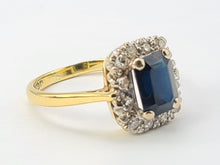 Cargar imagen en el visor de la galería, 9065: Vintage: 18ct Gold Blue Sapphire (2ct) Diamonds Art Deco Style Ring-
