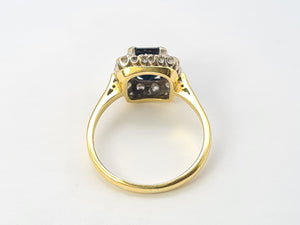 9065: Vintage: 18ct Gold Blue Sapphire (2ct) Diamonds Art Deco Style Ring-