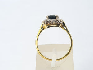 9065: Vintage: 18ct Gold Blue Sapphire (2ct) Diamonds Art Deco Style Ring-