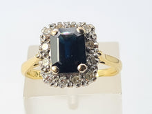 Cargar imagen en el visor de la galería, 9065: Vintage: 18ct Gold Blue Sapphire (2ct) Diamonds Art Deco Style Ring-
