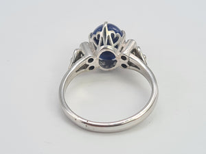 A9077: Vintage Rare 18ct White Gold Cabochon Cut Blue Star Sapphire Diamond Accents- crisp, clean, eye candy