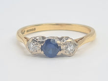 Load image into Gallery viewer, A9092: Vintage: 18ct Gold Cornflower Blue Sapphire Diamonds Ring- &quot;3 stone straight&quot;- lovely quality-
