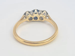 A9092: Vintage: 18ct Gold Cornflower Blue Sapphire Diamonds Ring- "3 stone straight"- lovely quality-