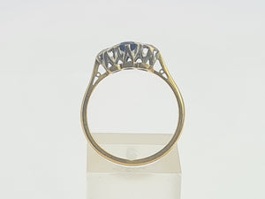 A9092: Vintage: 18ct Gold Cornflower Blue Sapphire Diamonds Ring- "3 stone straight"- lovely quality-