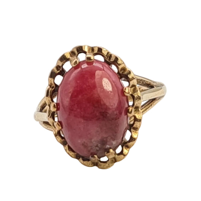 6120: Vintage: (1970) Rare 9ct Gold  "Carbuncle" Red Agate Ring- FAB at 55!