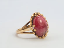 Load image into Gallery viewer, A8046: Vintage: (1970) Rare 9ct Gold cabochon Cut &quot;Carbuncle&quot; Red Agate Ring- FAB at 54!-
