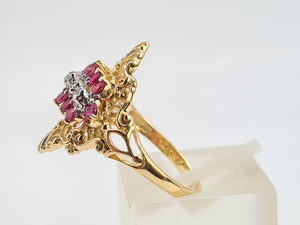 A8071: Vintage: Dramatic 14ct Gold Openwork 12 Rubies 5 Diamonds Cocktail Ring