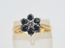 Load image into Gallery viewer, 8032: Vintage: Petite 18ct Gold French Blue Sapphires Diamond Flower Head Ring- lovely
