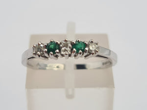 A8033: Vintage: (1982) 18ct White Gold Emeralds Diamonds Stacker/Dress Ring-crisp, clean, eye candy