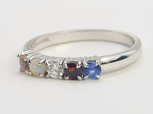 A8087: Vintage: Rare 18ct White Gold 5-Stones Rainbow Stacker/Dress Ring- Opal, Tanzanite. Diamond, Ruby, Morganite-