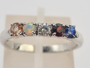 A8087: Vintage: Rare 18ct White Gold 5-Stones Rainbow Stacker/Dress Ring- Opal, Tanzanite. Diamond, Ruby, Morganite-