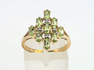 8116: Vintage: 9ct Gold Peridots Diamonds Cocktail Cluster Ring - geometric beauty