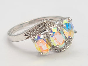 8138: Vintage: 9ct White Gold Mercury Topaz Trilogy Diamonds Ring- wonderful colours